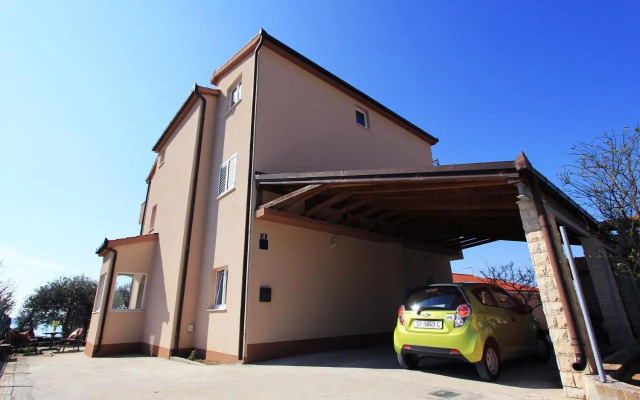Priska Apartment