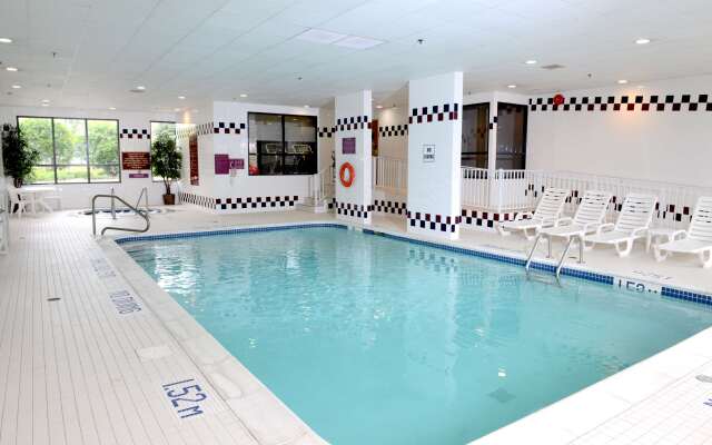 Hampton Inn & Suites by Hilton Windsor