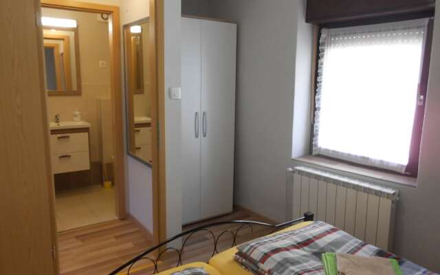 Apartments Modrina