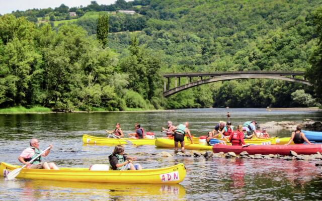 Modern Villa in Serilhac with Private Pool