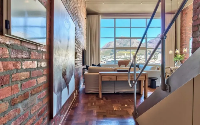 West Side Studios Mountain View Loft