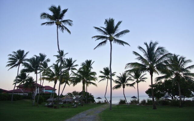 Le Cap Est Lagoon Resort & Spa