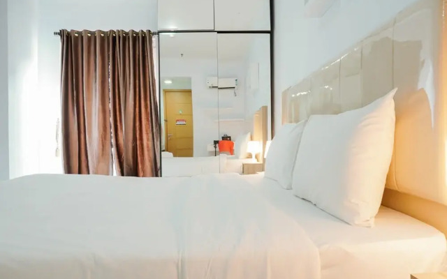 Simply Strategic and Homey Studio Signature Park Tebet Apartment