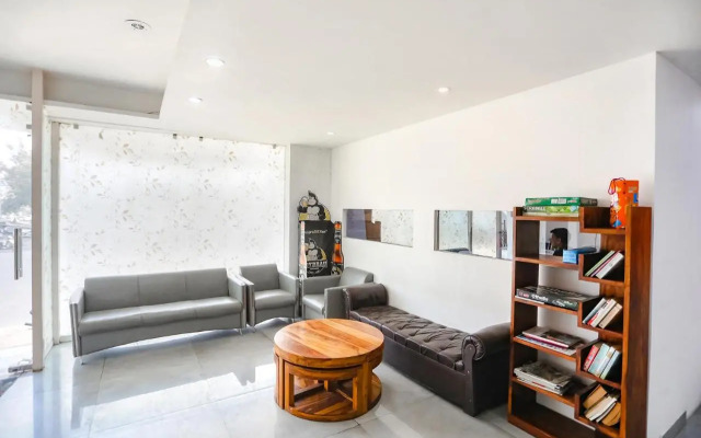 FabHotel F9 Sector 19