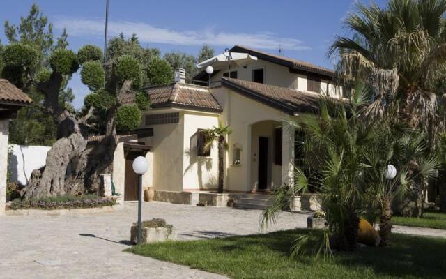 Villa with Private pool in Oria-Villa Chiara