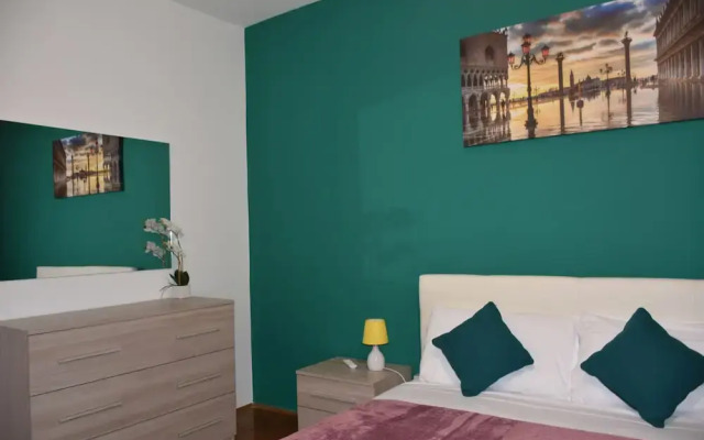 Venice Popular Apartment