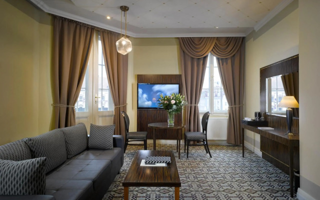 Grandezza Hotel Luxury Palace