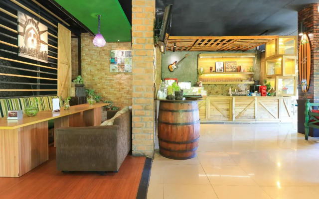 Labuana Homestay and Cafe Garden Makassar