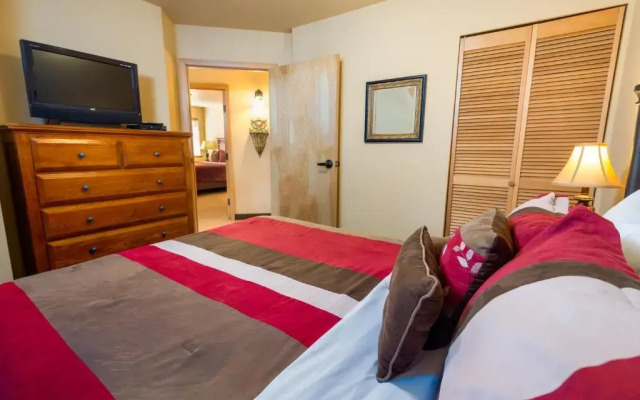 Icicle Village Resort