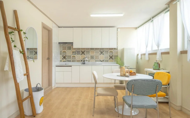 Yeosu Canada meo Village pet Pension