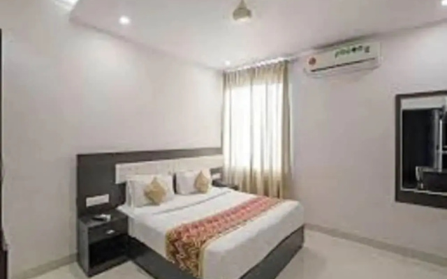 Hotel Anchal Villa By YB Hotels