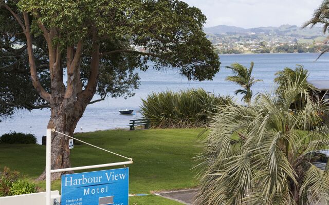 Harbour View Motel and Water Front Apartments