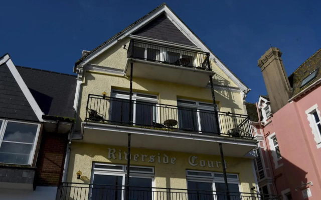 Riverside 1 in Dartmouth