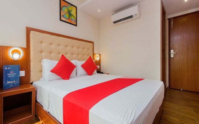 OYO 11721 Hotel Aromas