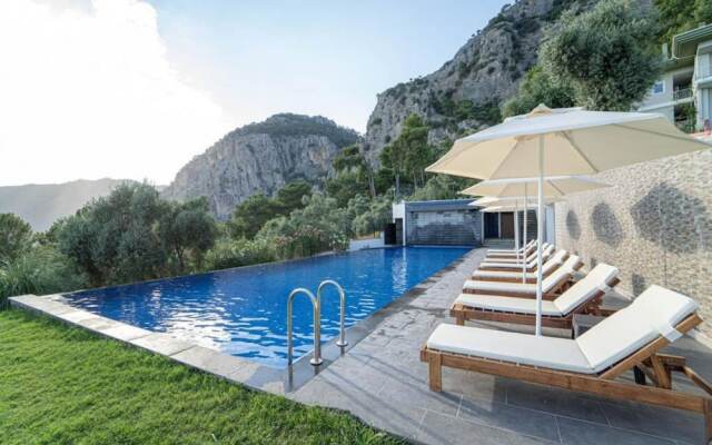 Lovely Duplex With Amazing View in Gocek