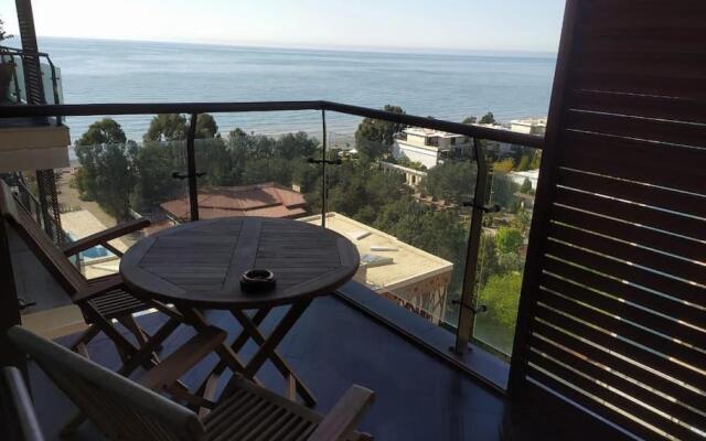 Leo Group BEST STUDIO 1201 Dreamland Oasis CHAKVI