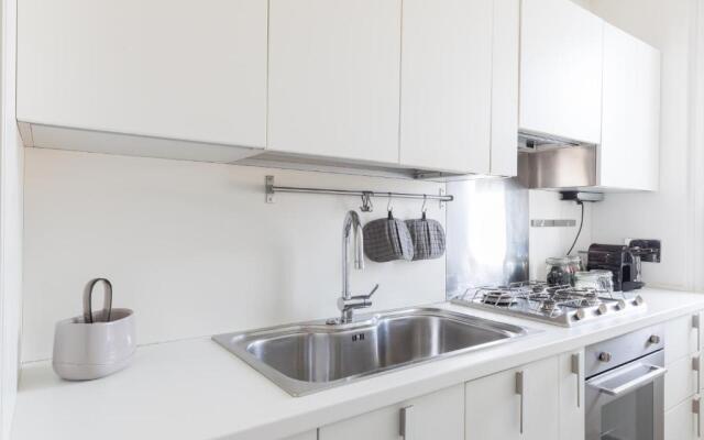 Amazing penthouse with private terrace in Trastevere