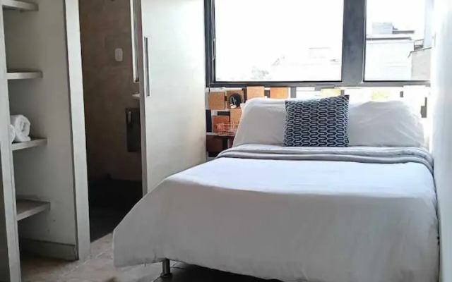Tauro Black Suites