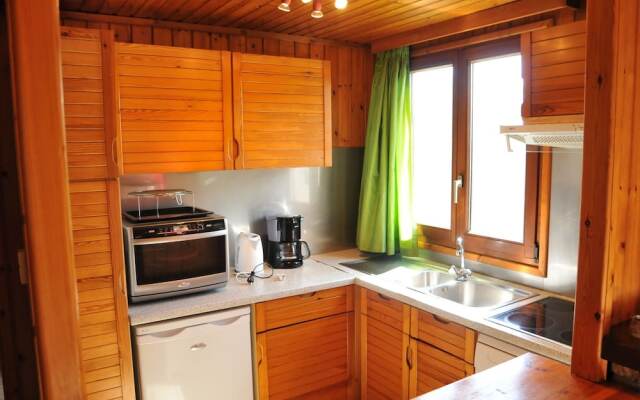 Modern Holiday Home in Somme-leuze With Sauna and Jacuzzi