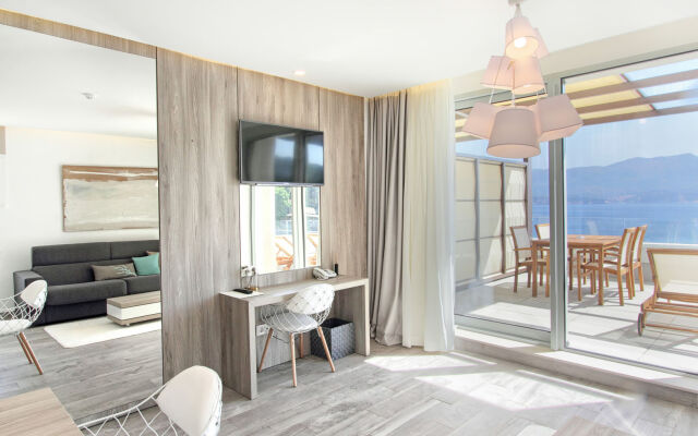 Kalamota Beach House