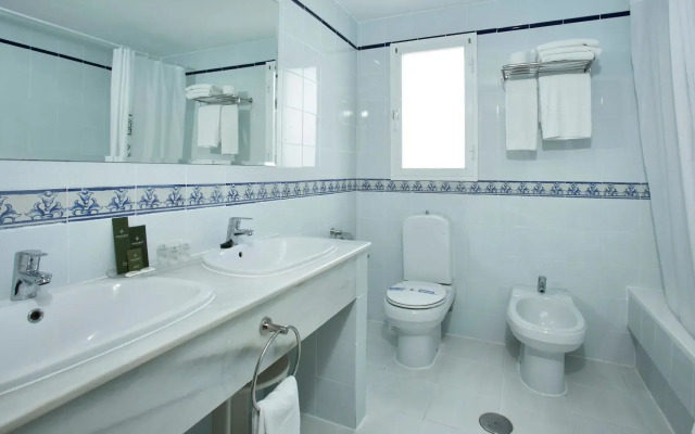 Apartamentos Ona Campanario