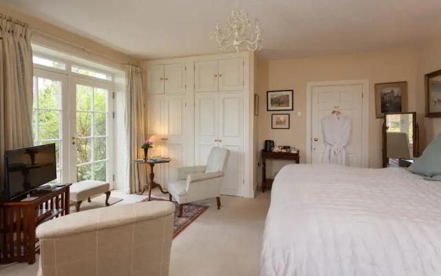Ingram House Bed & Breakfast