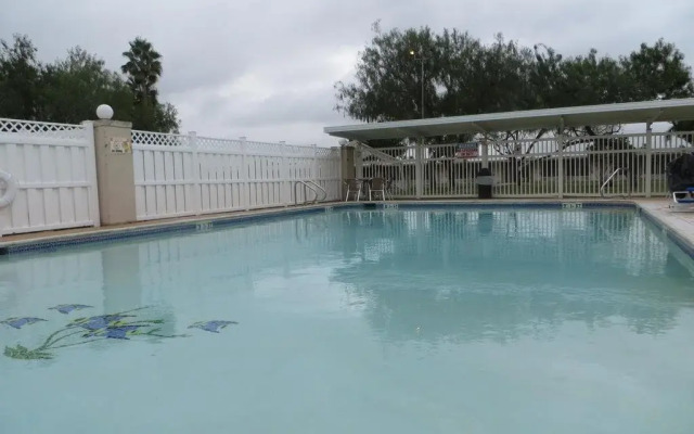 Echo Hotel & Conference Center