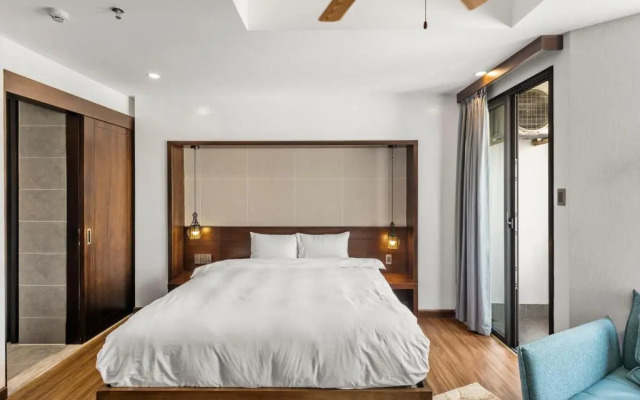 Tokyo Boutique Front Beach Hotel