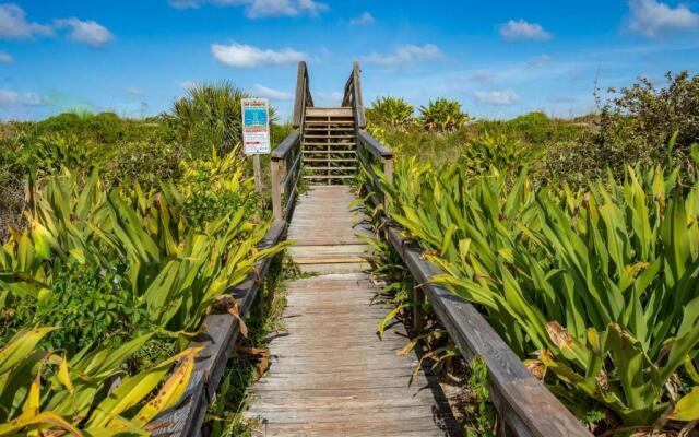 Seascape Family Beach Retreat