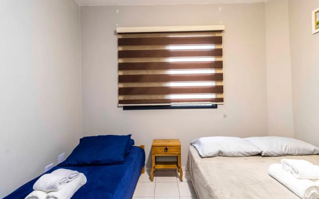 Apto com Excelente Localiza o a 50m da Praia