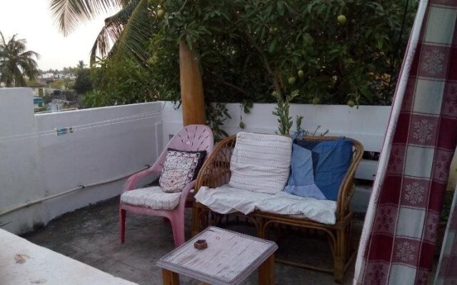 Nila Home Stay cv