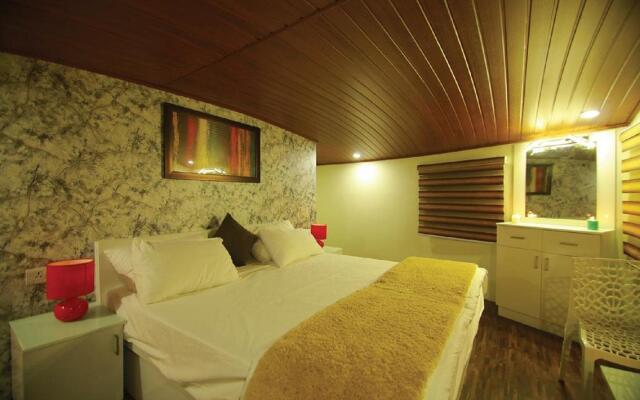 Indiavacationz Houseboats