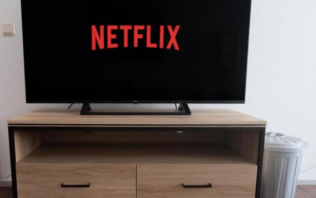 Schöne 2 Zimmerwohnung mit UHD-TV, großem Balkon und Hängematte