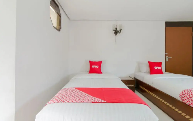 Koneng Hotel by OYO Rooms