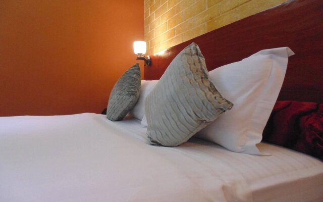 Gestone Hotel & Restaurant