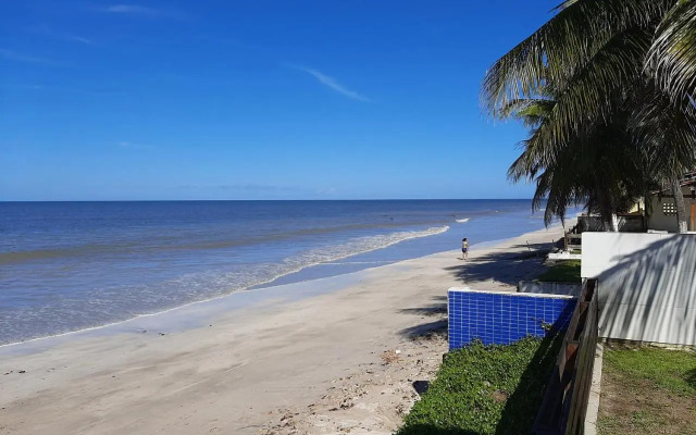 Casa à beira-mar, piscina