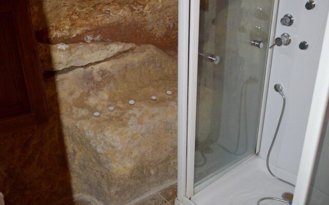 Studio in Peñaflor, With Wifi