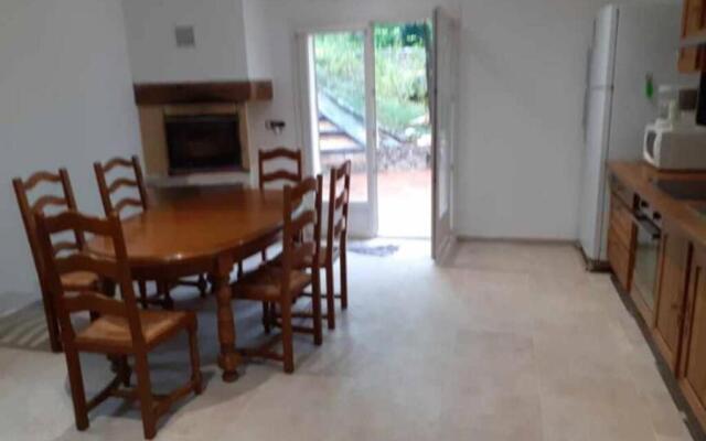 Maisonnette Dans Le Verdon