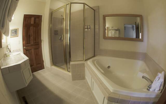 Pine Ridge Inn
