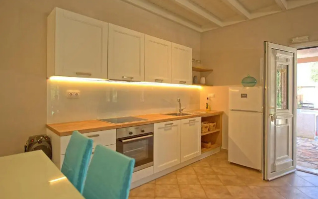 Beach Villa Joanna by MediterraneanVillas