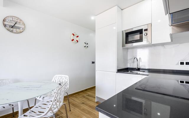 Albatros Deluxe 15-5 Apartment Levante Beach