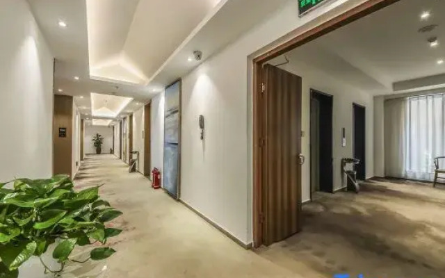 Zhengzhou Jujing Hotel