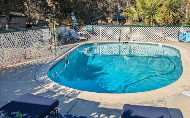 Squaw Valley Motel