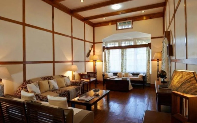 Cafe Shillong Bed and Breakfast