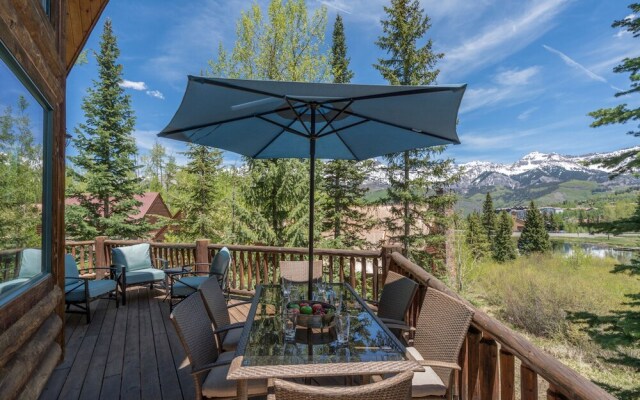 Mountain Melody by Exceptional Stays