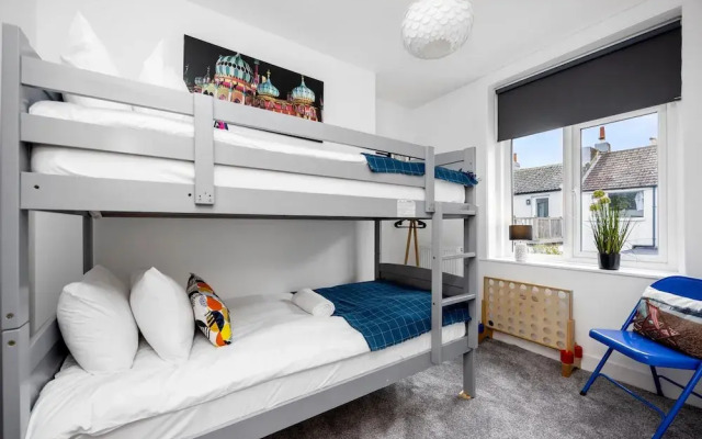 Queens Mile 2 With Free Parking By My Getaways