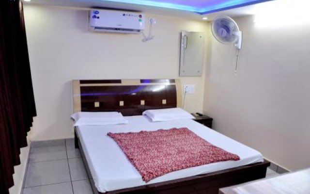 Hotel Aditya Sheraton