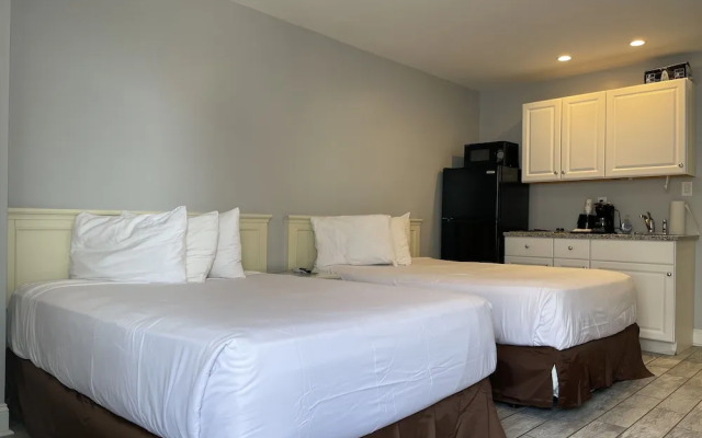 Rio Motel and Suites