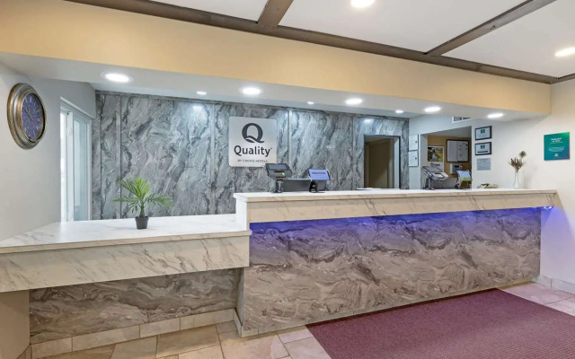 Quality Inn Newton at I-80