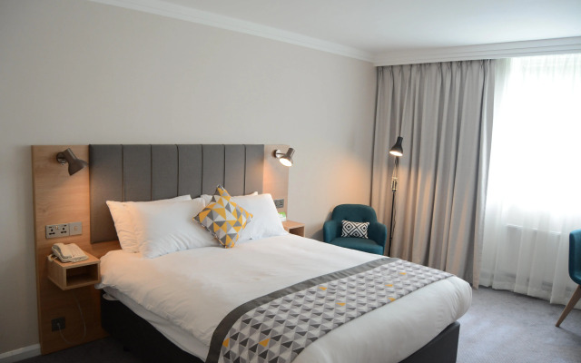 Holiday Inn London-Gatwick Airport, an IHG Hotel